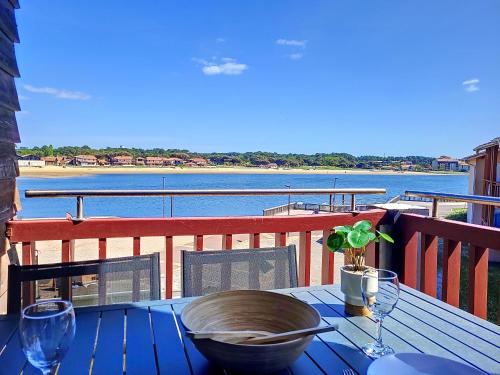 V-Landes 06-Vieux Boucau appartement 6 personnes dans résidence avec piscine face au lac marin