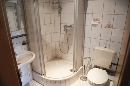 Koupelna v ubytování Hotel Zur Krone
