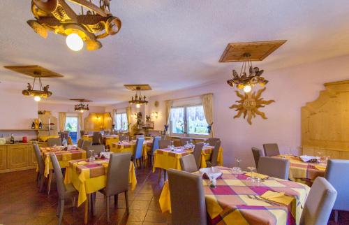 Restaurace v ubytování Hotel Siera Hof
