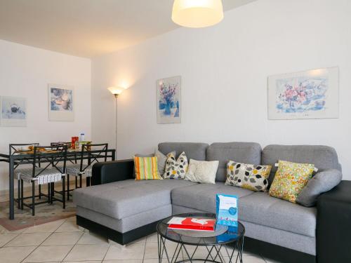 Posezení v ubytování Apartment Residence Miralago - Utoring Apt- B13 by Interhome