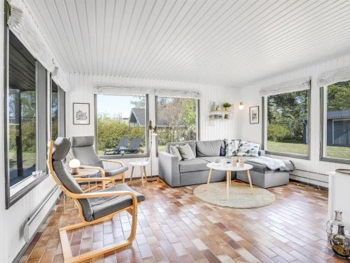 Posezení v ubytování Holiday Home Lars - 250m from the sea by Interhome