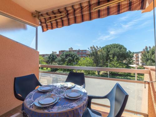 Apartment L'Amirauté by Interhome