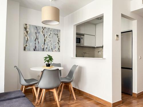 ᔓ Alameda de Capuchinos by DV Properties ᔕ