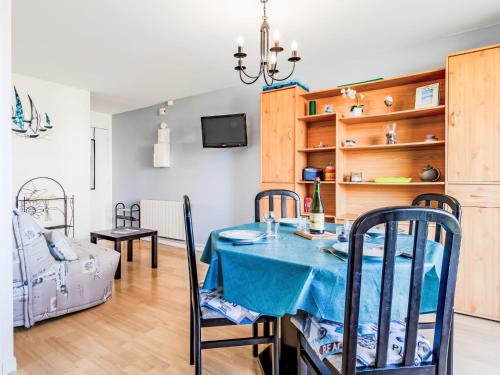 Zdjęcie z galerii obiektu Apartment Fleur Marine-32 by Interhome w mieście Cabourg
