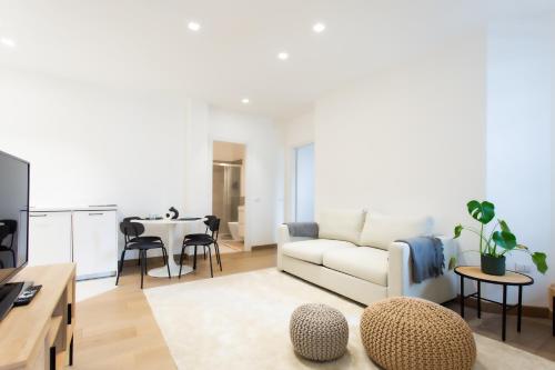 Modern Peaceful Flat in the City Centre