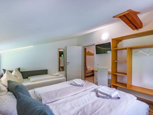 Cama ou camas em um quarto em Apartment Mawa by Interhome