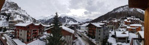 Apt with balcony and beautiful view in Val-d'Isère