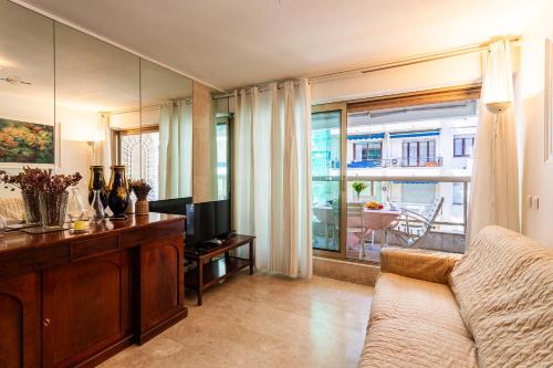 MASSENET VIEW AP4168 Nice, by Riviera Holiday Homes