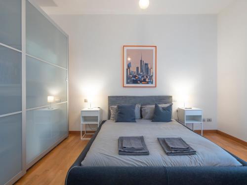 Contemporary Appartament in Vibrant Isola