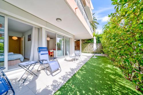 2P à 50m de la plage, climatisé, parking