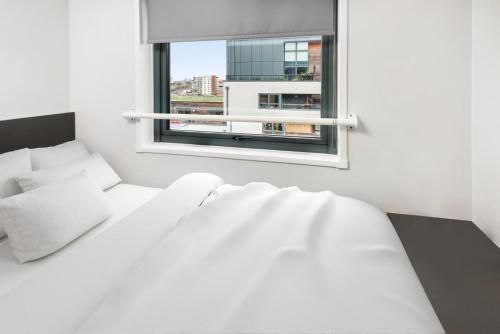 Cama o camas de una habitación en Student Only Chapter Islington in London