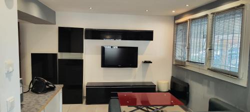 NÎMES Studio meublé 27 m²