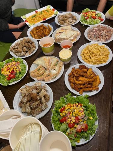 Comida en o cerca de este albergue