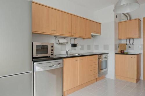 NEW Home Office - Free Wifi & Parking - Self Check-in - Daikin Airco