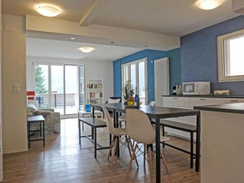 Una cocina o zona de cocina en Apartment BeKb-Gebäude Apt- Z by Interhome