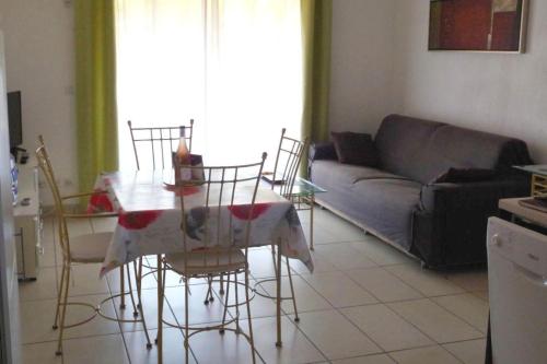 Photo de la galerie de l'établissement Magnifique T3 Duplex - Sierra Nevada 260, à Canet