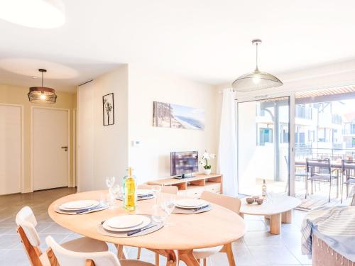 Apartment Le Patio Mauresque by Interhome