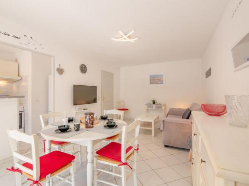 Apartment Le Maxime Park Résidence by Interhome