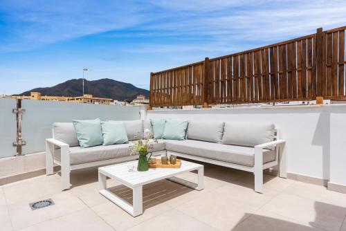 Terrace in Estepona by Costarentals - Ref M46