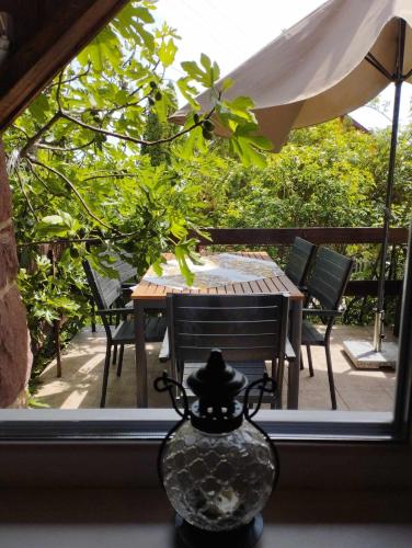 Gallery image of Fig Tree house in Lovas