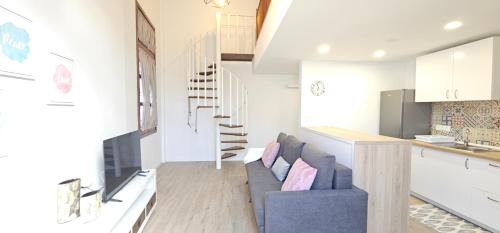 APARTMENT IN THE CENTER OF THE OLD TOWN.