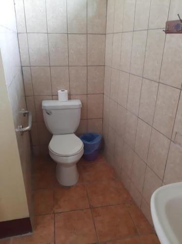 Bilik mandi di Cabinas Leyko