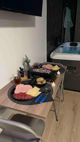 Jídlo v apartmánu nebo okolí