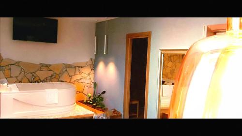 Koupelna v ubytování Ti Scialíi Suites Rooms and Relax