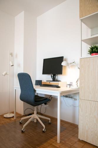 Hemma apartment near Jarun lake, 2BDR- Private garage-Self check in