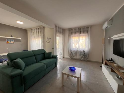 Μια τηλεόραση ή/και κέντρο ψυχαγωγίας στο Amarea