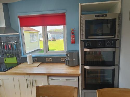 Η κουζίνα ή μικρή κουζίνα στο Chalet 137 - South Shore, Bridlington