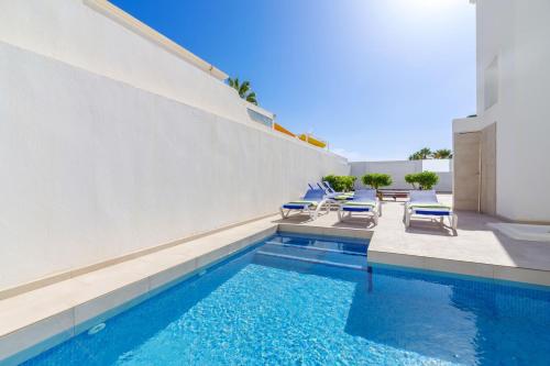 Villa Togio by Villa Plus