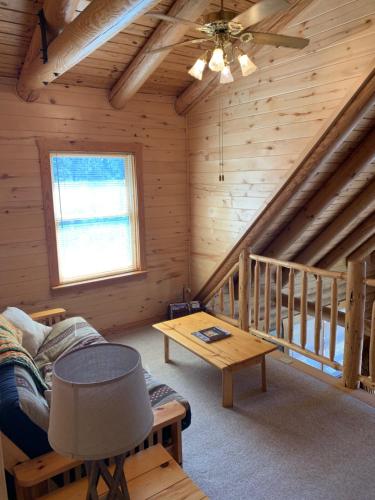 Posezení v ubytování Bear Paw Lodge & Vacation Homes