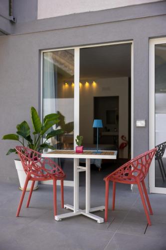 Patio nebo venkovní prostory v ubytování Tropicana Suite - Adults Only