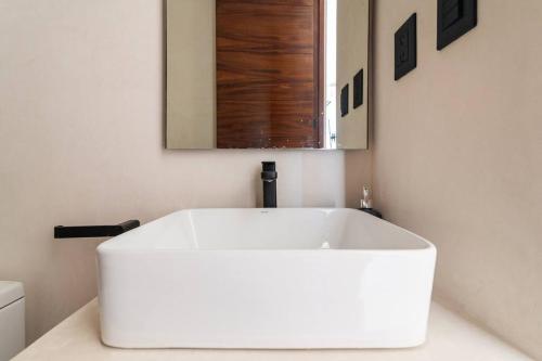 Fotografie z fotogalerie ubytování Xibalba 423 Estudio ideal para ti/Gym/Piscina/Tina BY SANDY PAWERFUL v destinaci Tulum