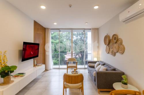 Modern apartment 600m away from Shopping del Sol