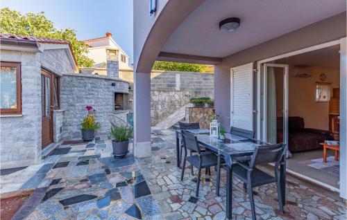 Cozy Apartment In Medulin With Wifi
