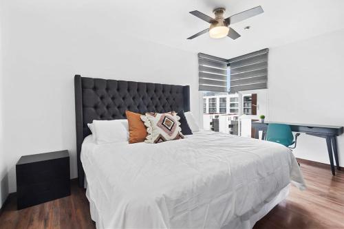 Cama o camas de una habitación en MS Suite Inmejorable Vista Alberca Milenio C31