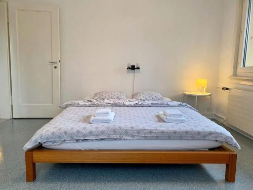 Легло или легла в стая в Budget Chalet at Lucerne City!