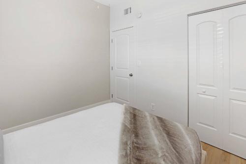 Gambar di galeri bagi Totally Renovated Near Beach di Pompano Beach