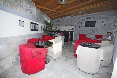 Posezení v ubytování Alen Bar Hotel