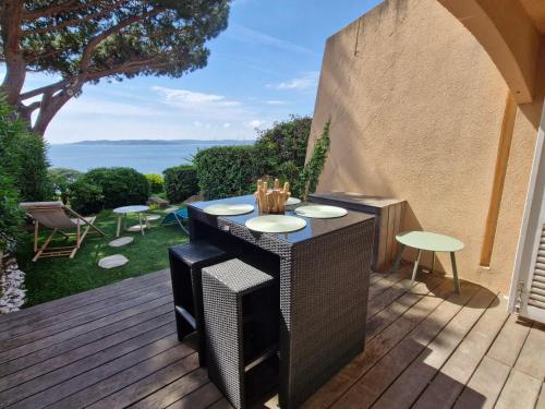 Appartement climatisé avec piscine, terrasse vue mer et parking à Sainte-Maxime - FR-1-780-38