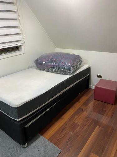 Katil atau katil-katil dalam bilik di Pieza doble con baño privado sector residencial