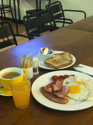 Galeriebild der Unterkunft Revolution Khao San by The Bliss in Bangkok