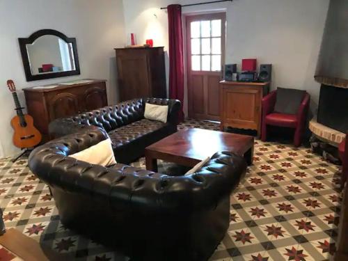 Ruang duduk di Maison Gîte Vallon Pont d'Arc