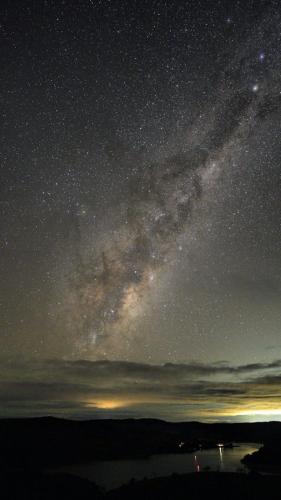 a starry night with the milky way in the sky at Amazing Views Pet Friendly Bed and Breakfast in Yass
