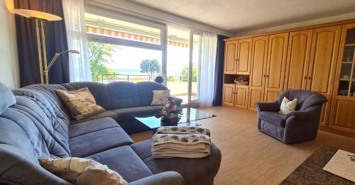 Posezení v ubytování Goldene Ruh - App 205 - in unmittelbarer Strandlage mit Seeblickbalkon