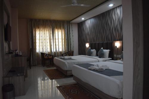 Premium Room thumbnail 2