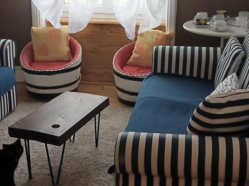 Χώρος καθιστικού στο Le Relais De Rochepaule