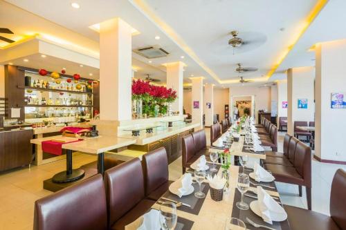 Posezení v ubytování Hồng Hà Hotel HN - by BAY LUXURY